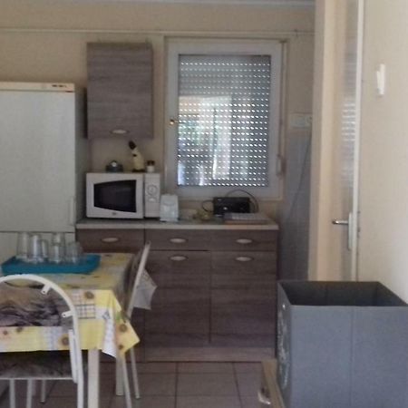 Andi Ueduelohaz Solnok Dış mekan fotoğraf